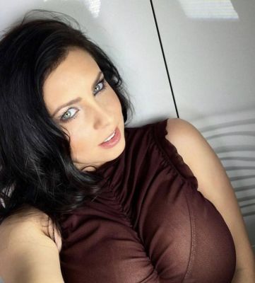 Виктория — реальные эротические фото