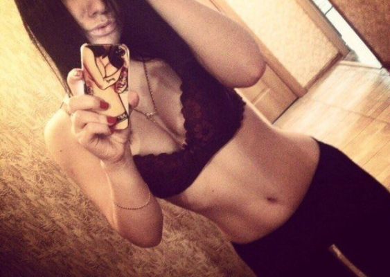 Проститутка рабыня Ксюша, 21 лет, закажите онлайн прямо сейчас