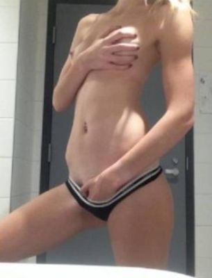 Снять девушку (Вика, рост: 163, вес: 43)