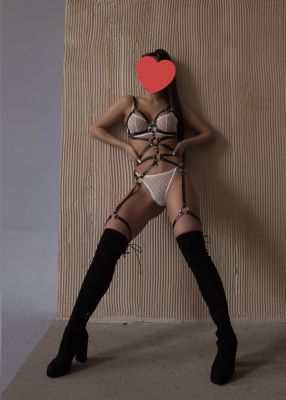 Заказать шлюху на дом в Калининграде (Даша, рост: 176, вес: 59)